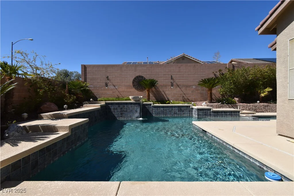 7325 Rustic Crest, Las Vegas, NV 89149