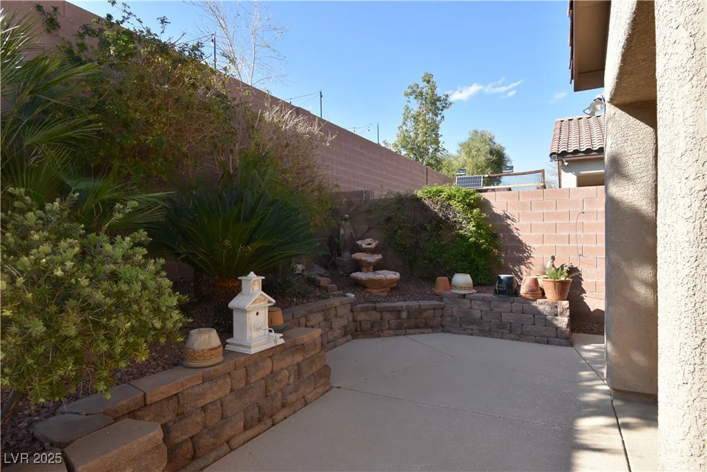7325 Rustic Crest, Las Vegas, NV 89149