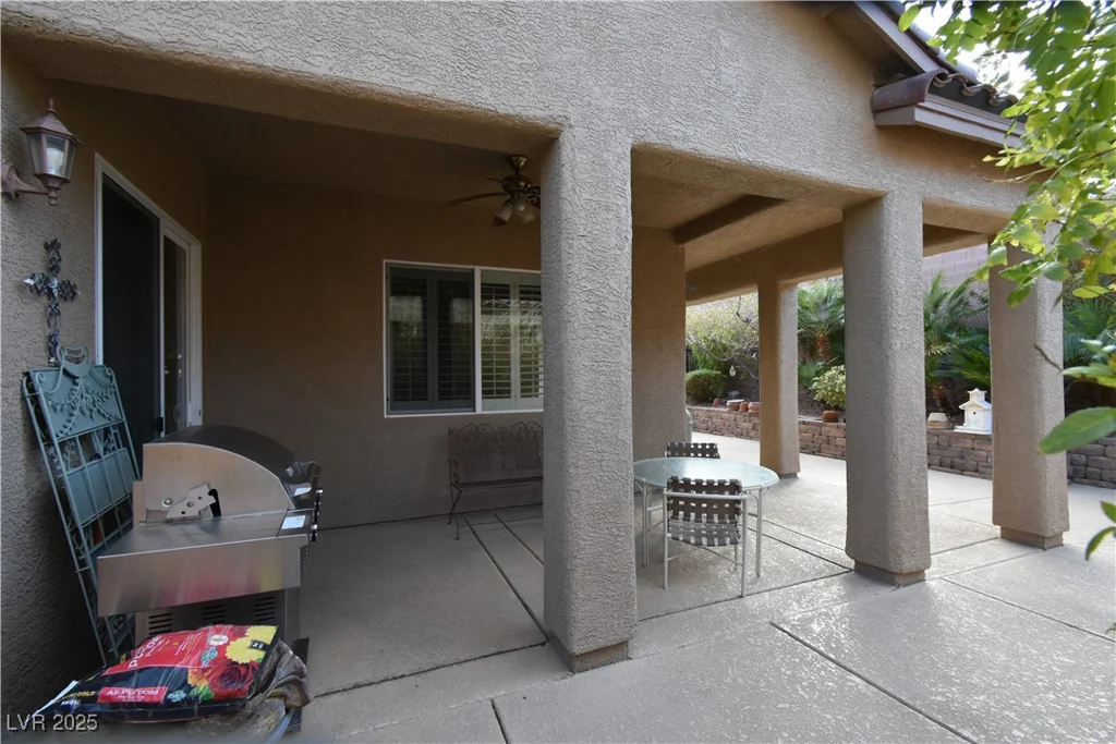7325 Rustic Crest, Las Vegas, NV 89149