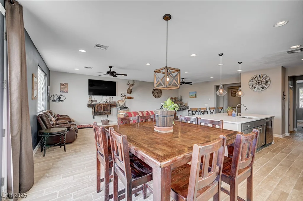4045 River Heights, Logandale, NV 89021