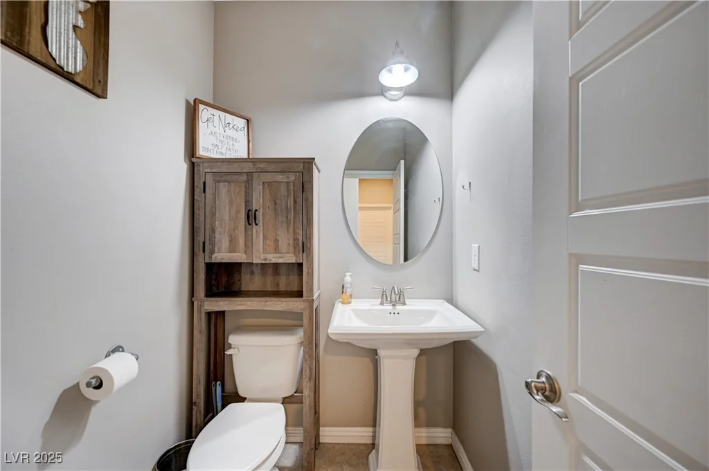 4045 River Heights, Logandale, NV 89021