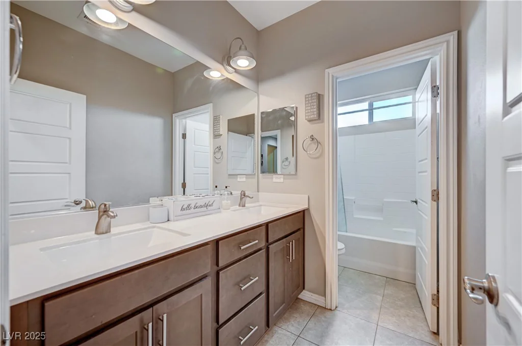 4045 River Heights, Logandale, NV 89021