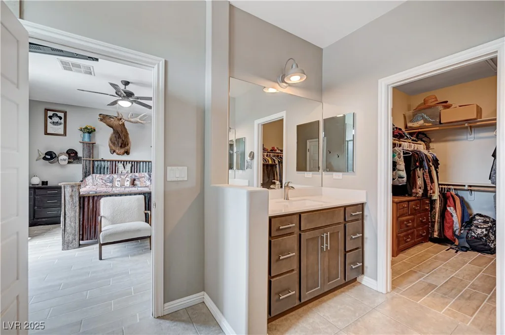 4045 River Heights, Logandale, NV 89021