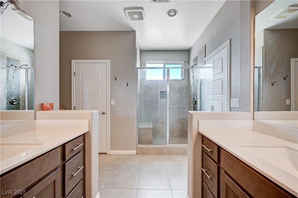 4045 River Heights, Logandale, NV 89021