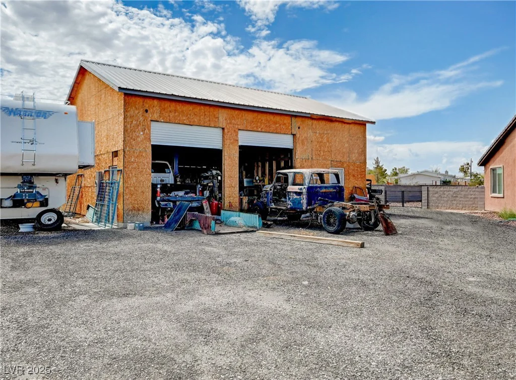 4045 River Heights, Logandale, NV 89021