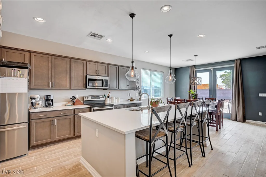 4045 River Heights, Logandale, NV 89021