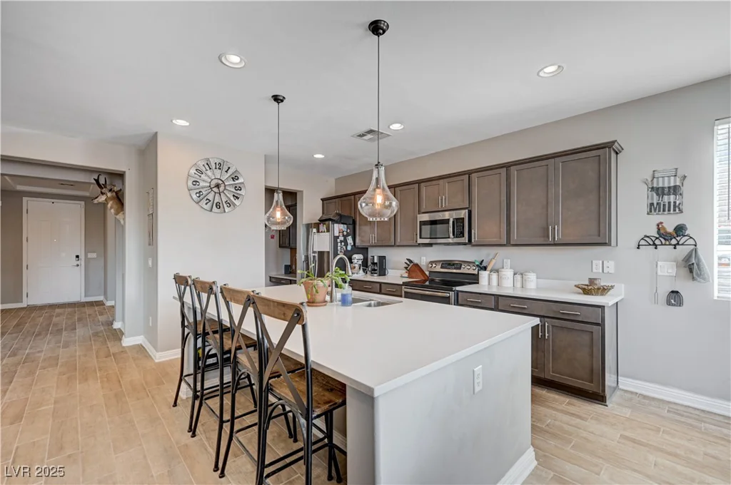 4045 River Heights, Logandale, NV 89021