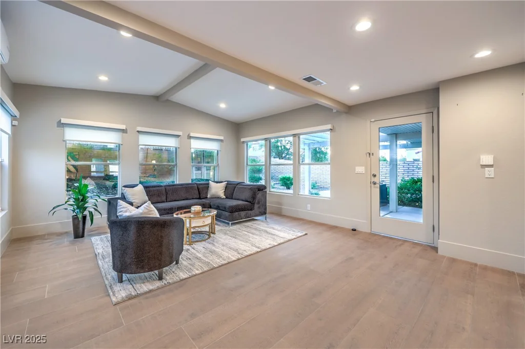 3101 Hayden, Las Vegas, NV 89134