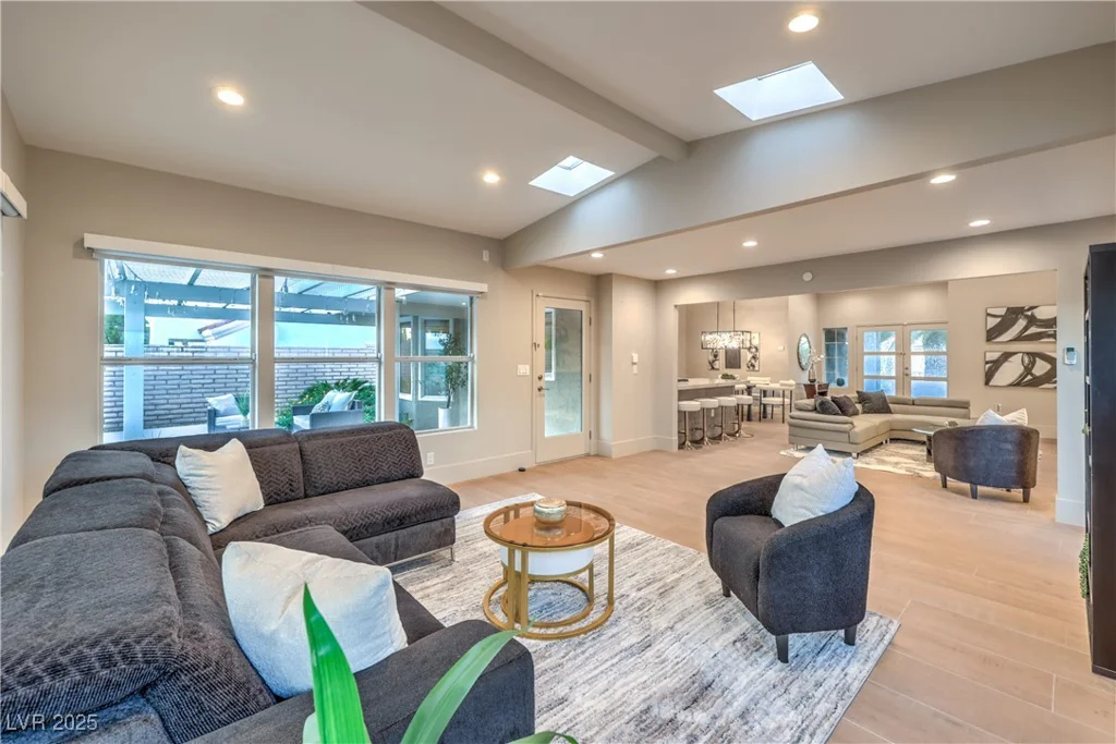 3101 Hayden, Las Vegas, NV 89134