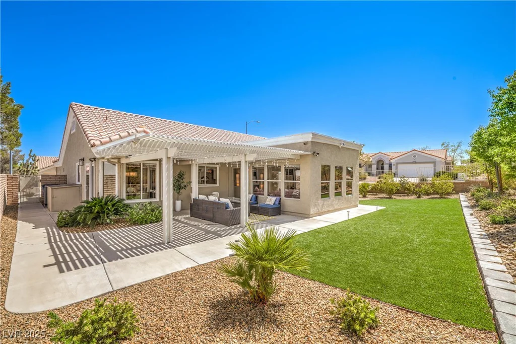 3101 Hayden, Las Vegas, NV 89134