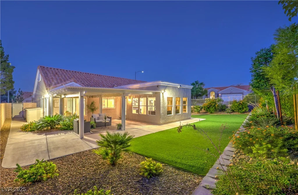 3101 Hayden, Las Vegas, NV 89134
