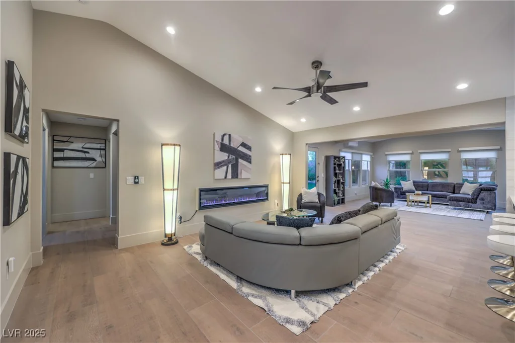 3101 Hayden, Las Vegas, NV 89134