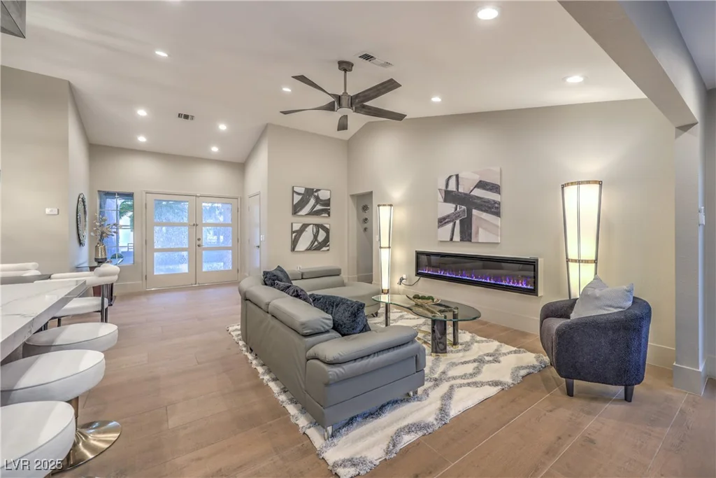3101 Hayden, Las Vegas, NV 89134