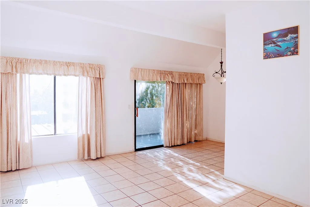 4320 Gannet, Las Vegas, NV 89103