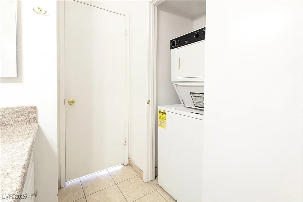 4320 Gannet, Las Vegas, NV 89103