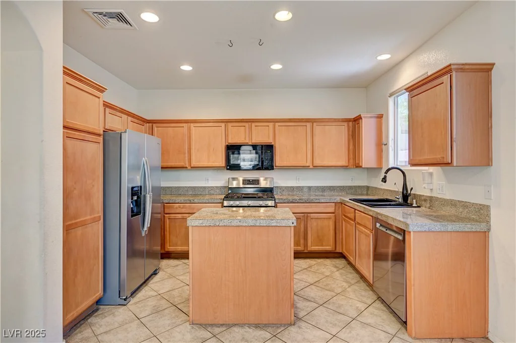 10755 Manchester Park, Las Vegas, NV 89141