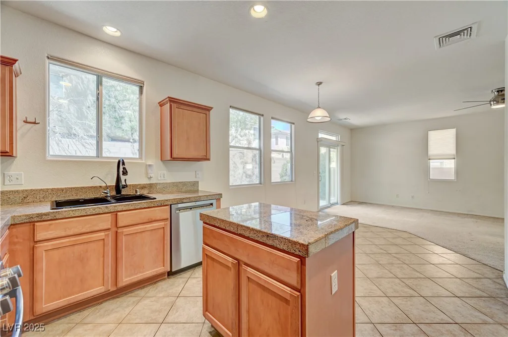 10755 Manchester Park, Las Vegas, NV 89141