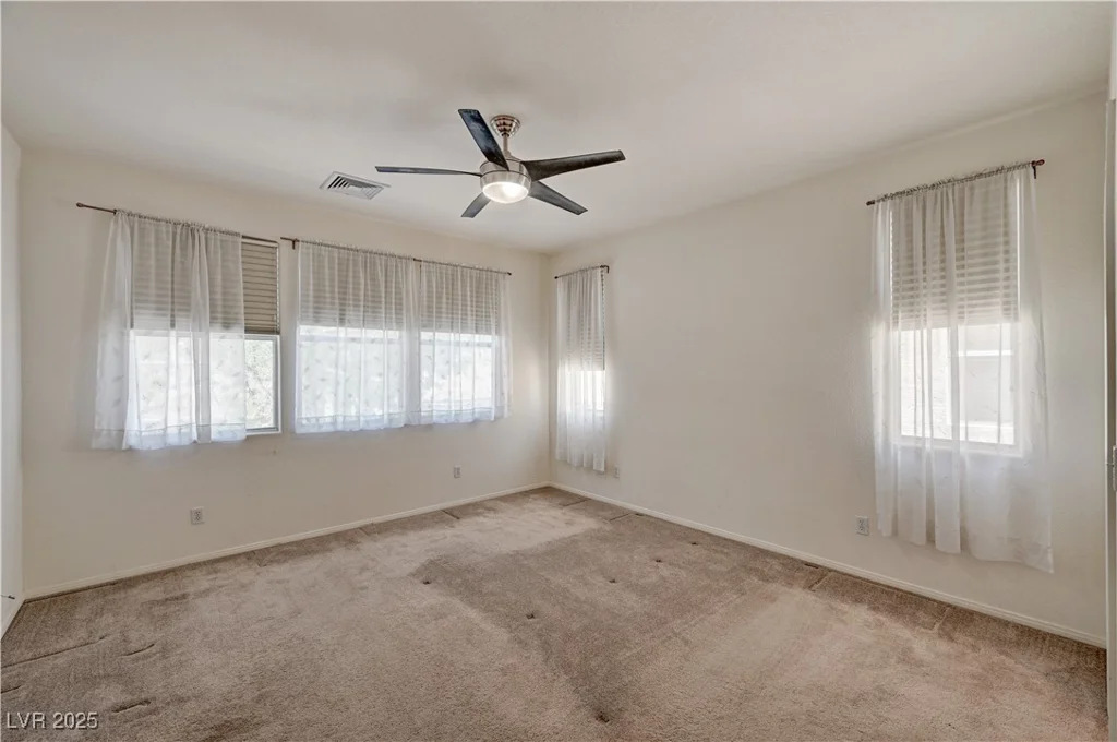 10755 Manchester Park, Las Vegas, NV 89141
