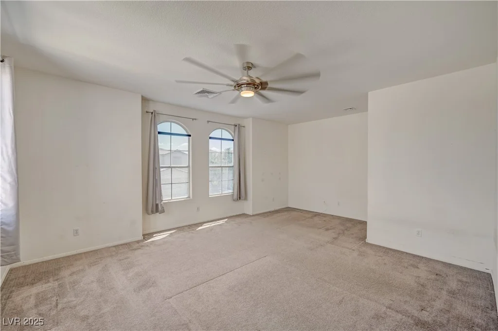 10755 Manchester Park, Las Vegas, NV 89141