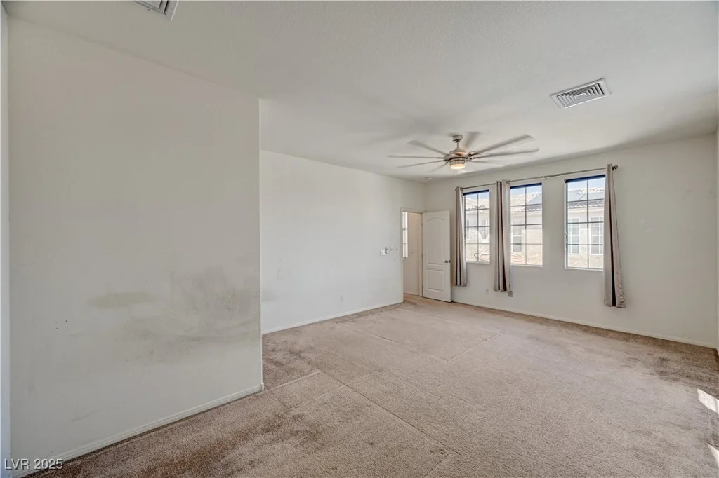 10755 Manchester Park, Las Vegas, NV 89141