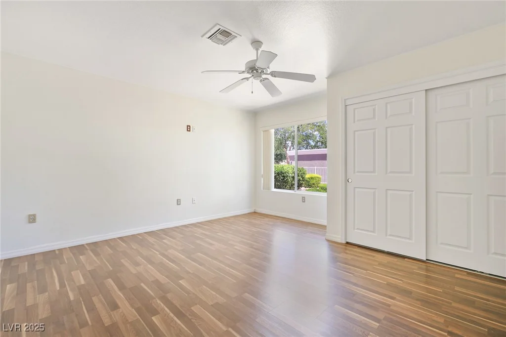 8560 Desert Holly, Las Vegas, NV 89134