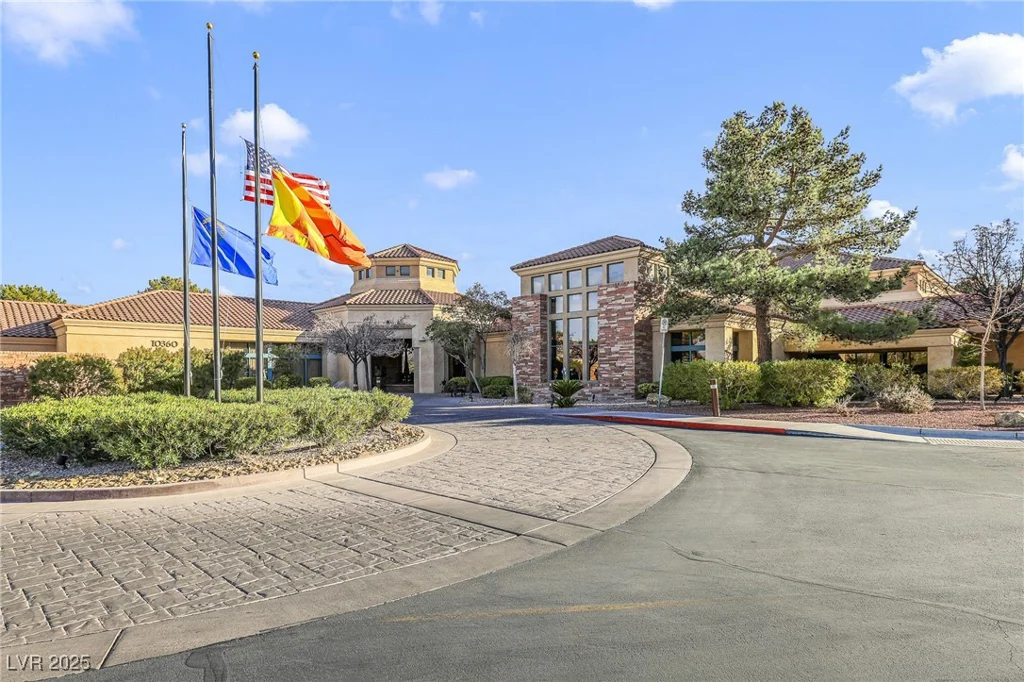 8560 Desert Holly, Las Vegas, NV 89134