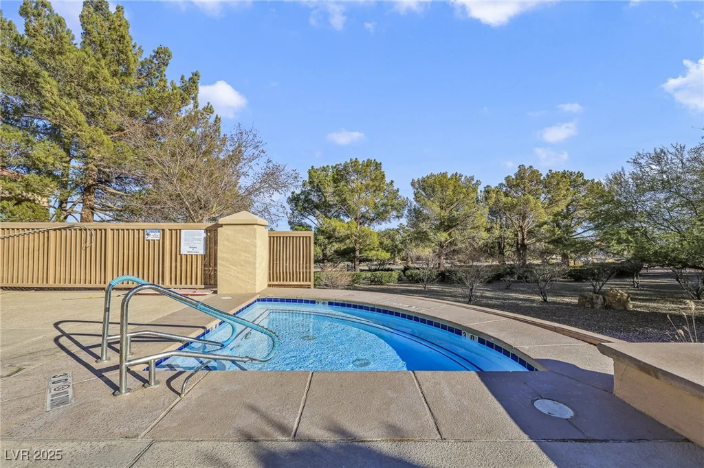 8560 Desert Holly, Las Vegas, NV 89134
