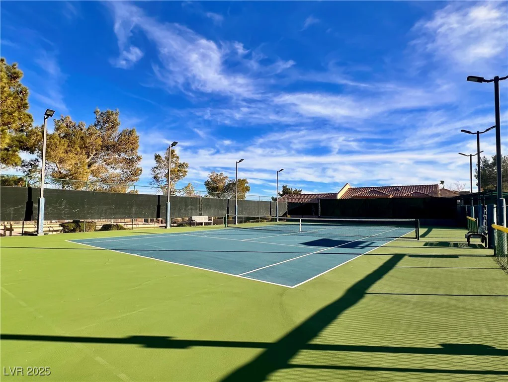 8560 Desert Holly, Las Vegas, NV 89134