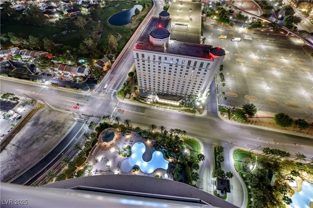 322 Karen, Las Vegas, NV 89109