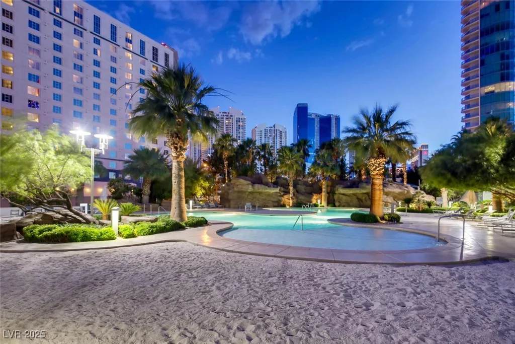 322 Karen, Las Vegas, NV 89109
