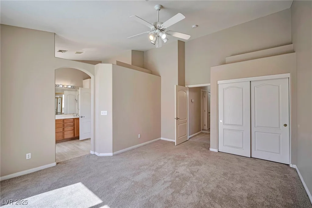 9010 Emery Lake, Las Vegas, NV 89123