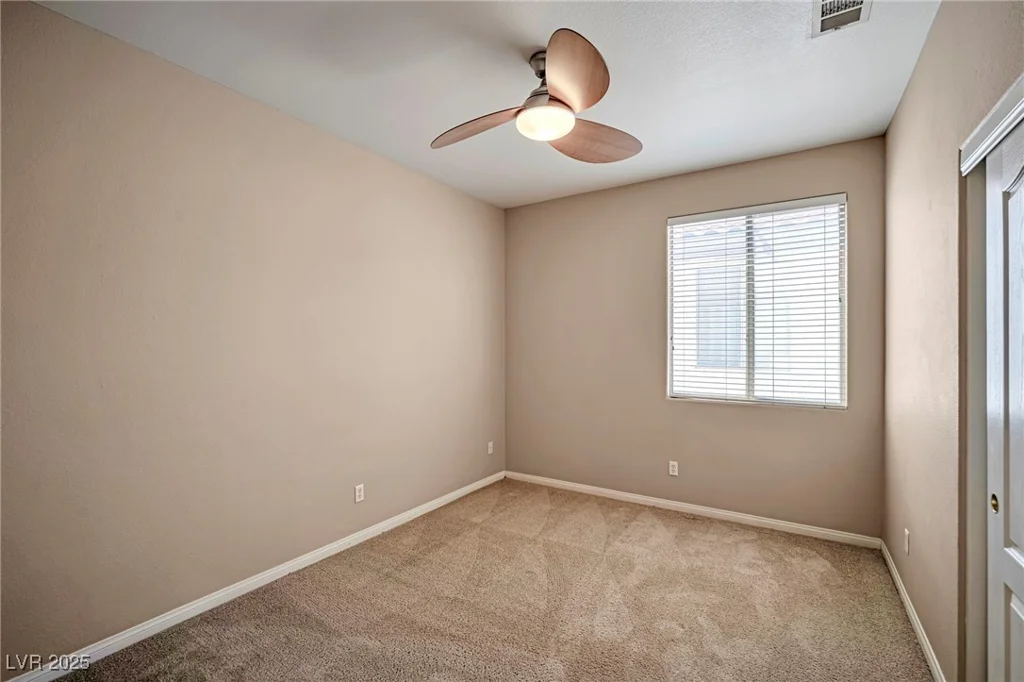 9010 Emery Lake, Las Vegas, NV 89123