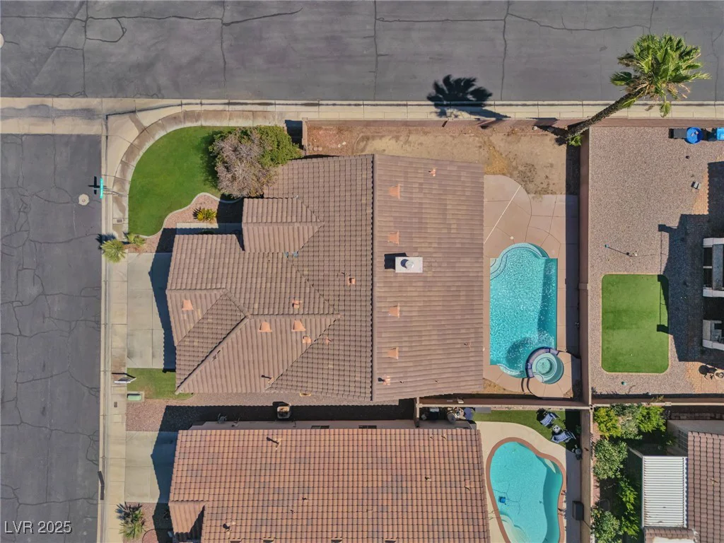 9010 Emery Lake, Las Vegas, NV 89123