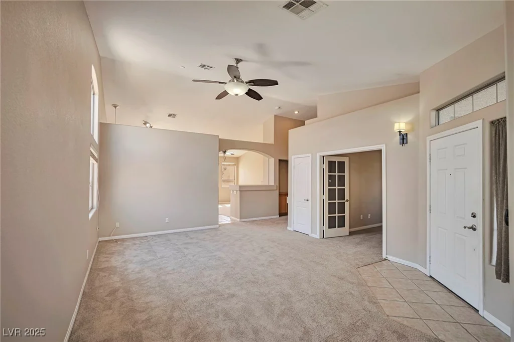 9010 Emery Lake, Las Vegas, NV 89123