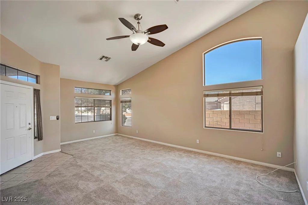9010 Emery Lake, Las Vegas, NV 89123