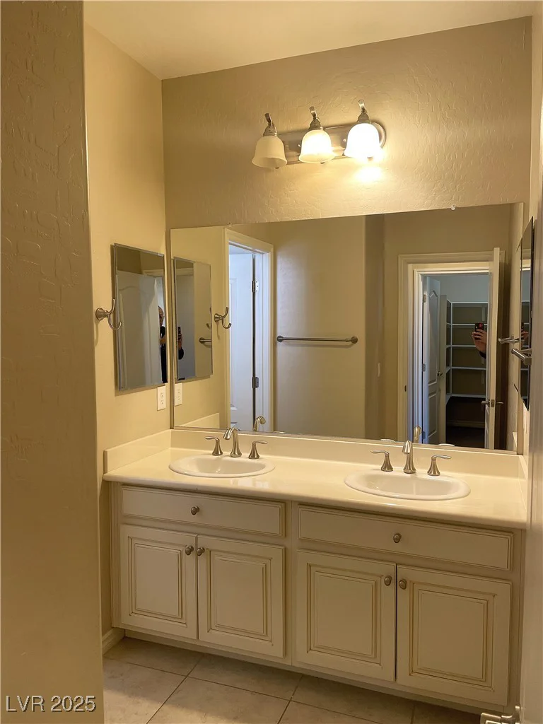 12243 Pacific Cruise, Las Vegas, NV 89138