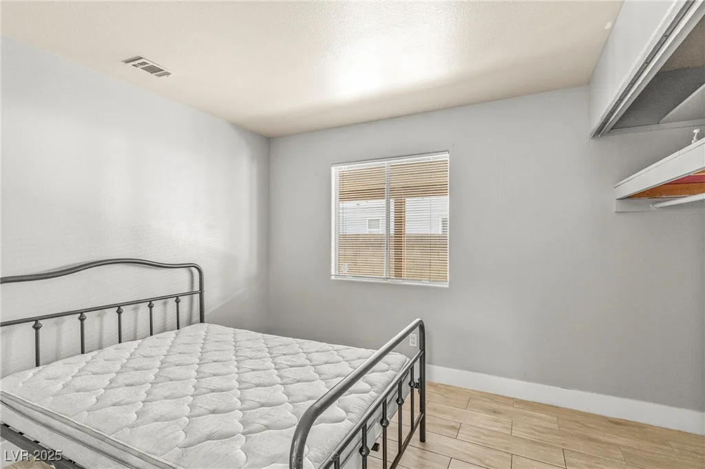 5616 Royal Castle, Las Vegas, NV 89130