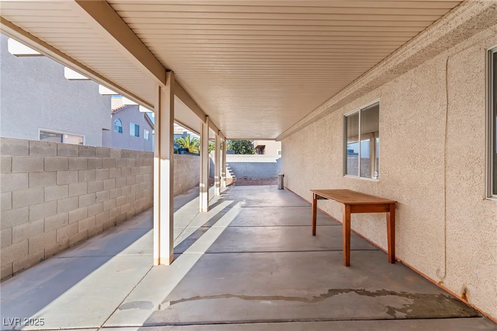 5616 Royal Castle, Las Vegas, NV 89130