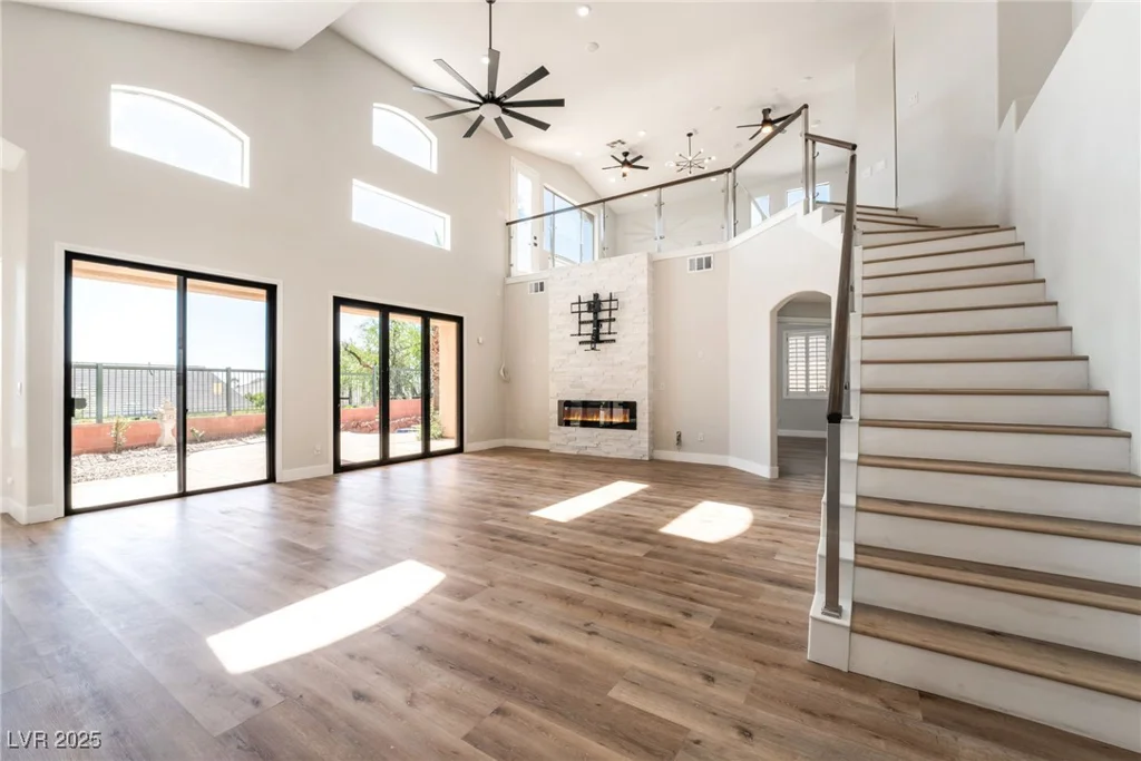 1016 Eaglewood, Las Vegas, NV 89144