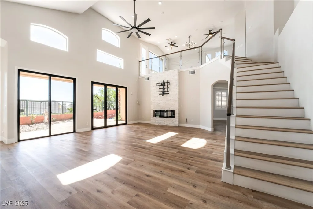 1016 Eaglewood, Las Vegas, NV 89144