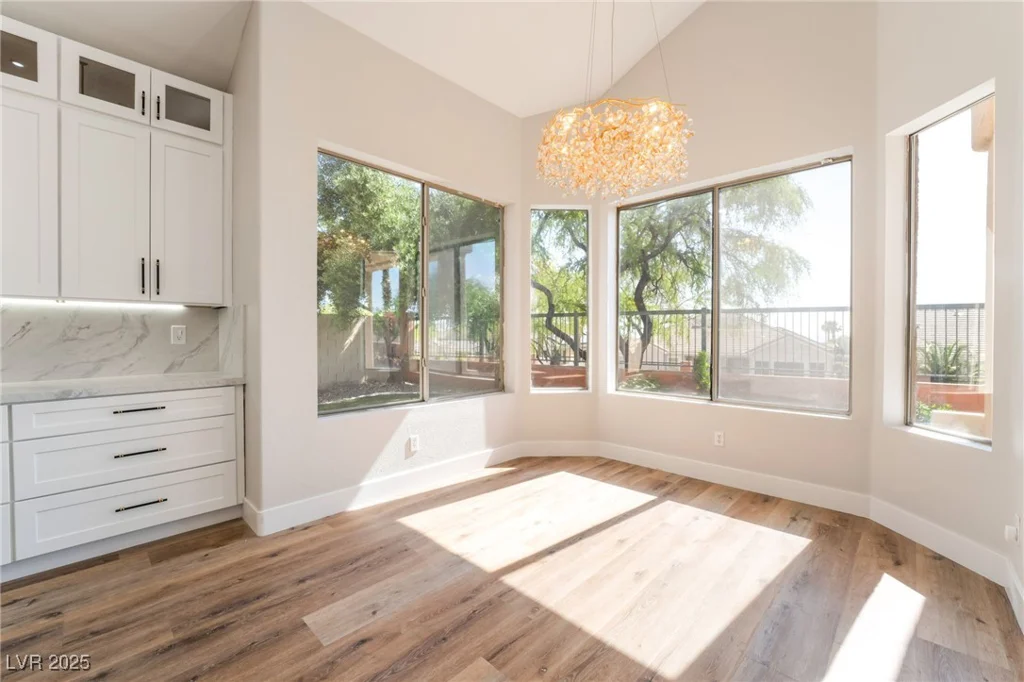 1016 Eaglewood, Las Vegas, NV 89144