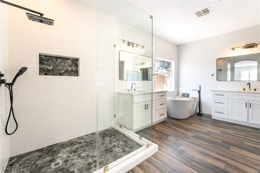 1016 Eaglewood, Las Vegas, NV 89144