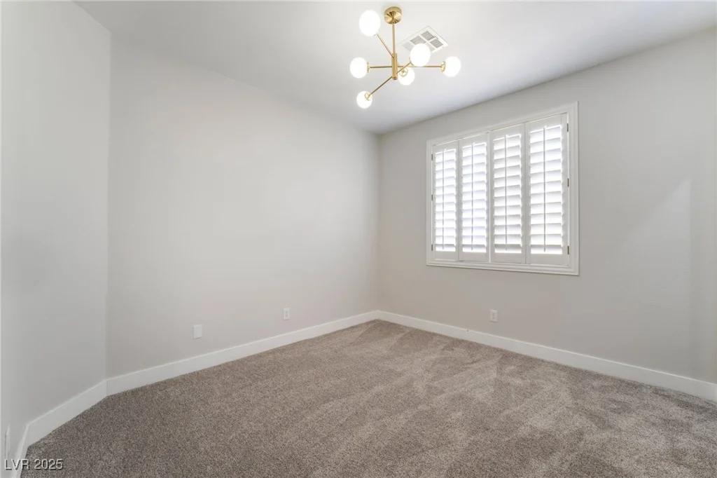 1016 Eaglewood, Las Vegas, NV 89144