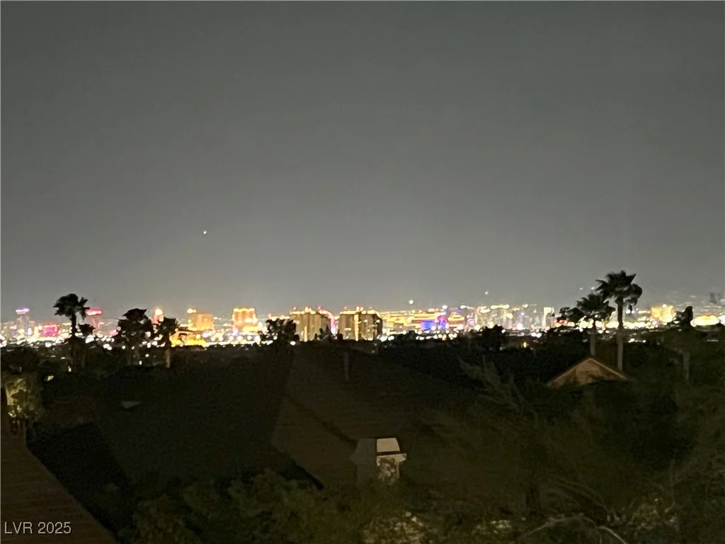 1016 Eaglewood, Las Vegas, NV 89144