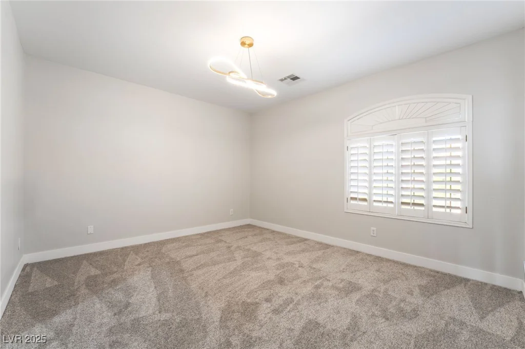 1016 Eaglewood, Las Vegas, NV 89144