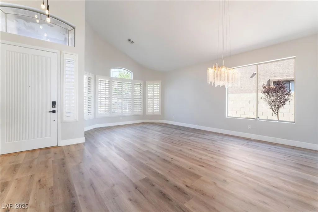 1016 Eaglewood, Las Vegas, NV 89144