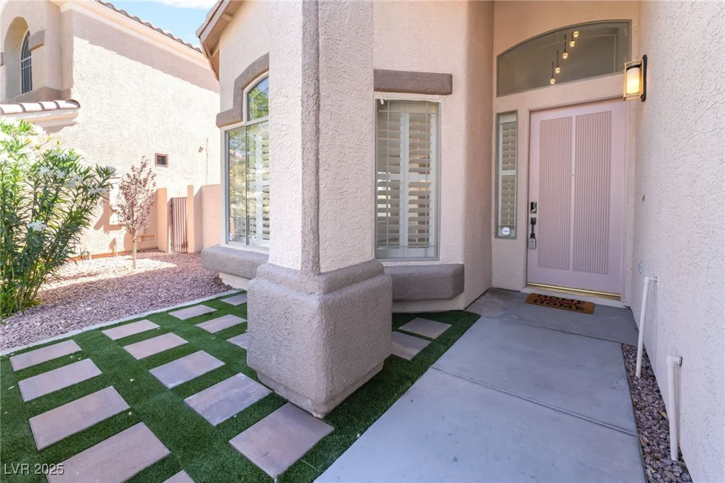 1016 Eaglewood, Las Vegas, NV 89144