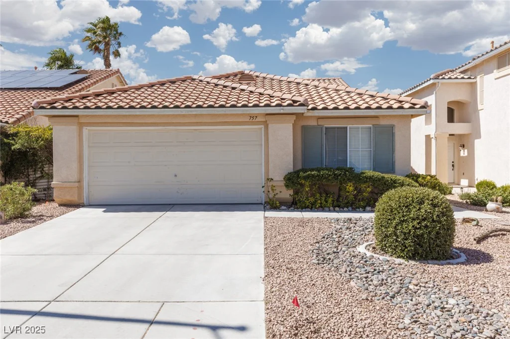 757 Roddenberry, Las Vegas, NV 89123