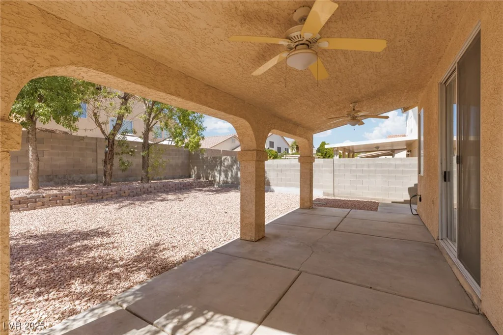 757 Roddenberry, Las Vegas, NV 89123