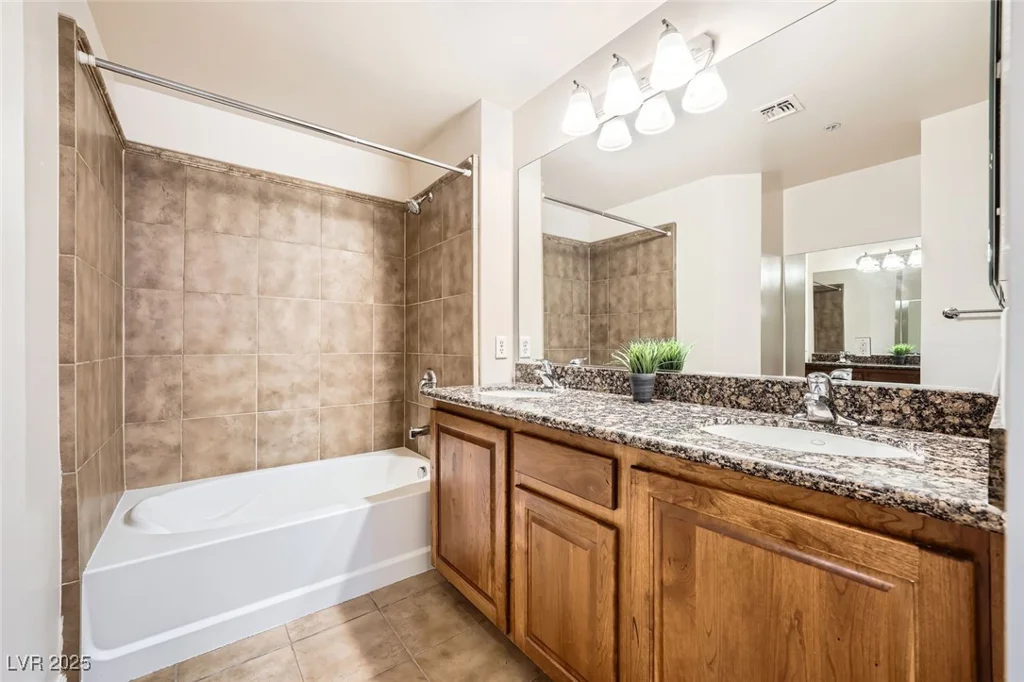 87 Agate, Las Vegas, NV 89123